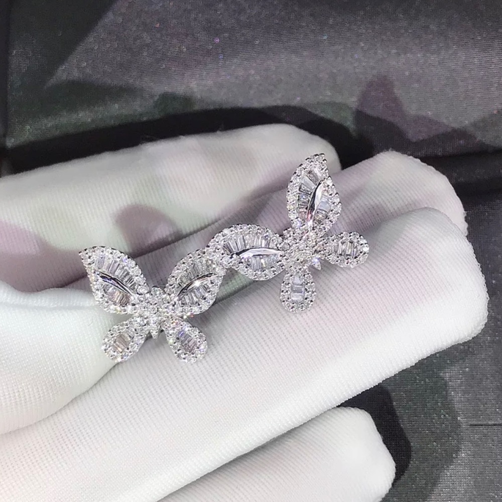 ✨Sparkling Butterfly Earrings✨ - Picture 2 of 6